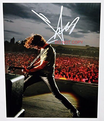 Pretisak fotografije s autogramom Chrisa Cornella 5 inča