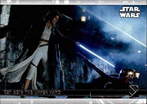 2020. Topps Star Wars Uspon Skywalker serije 232 Rey dobiva karticu za trgovanje u gornjoj ruci