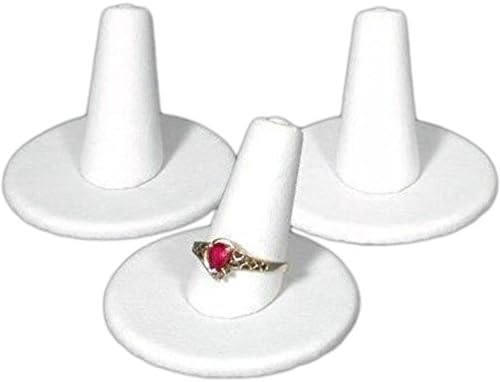 3 Prikaz nakita s prstenjakom od bijele kože